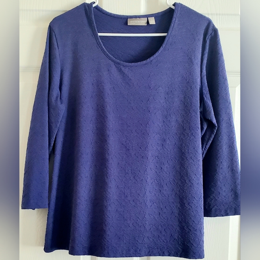 Beautiful Croft and Barrow Purple Top. Size L